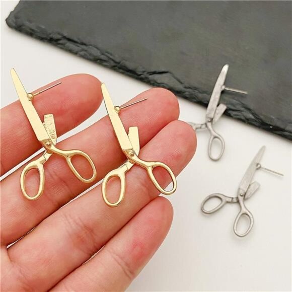 Vintage Scissors Stud Earrings | Gothic Silver Statement Jewelry - Picture 5 of 5